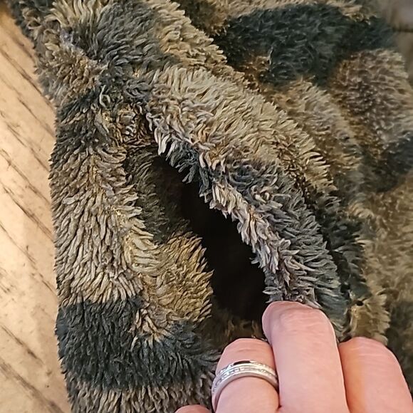 Reversible hooded puffer jacket size 5-6 Eddie Bauer - Picture 8 of 10